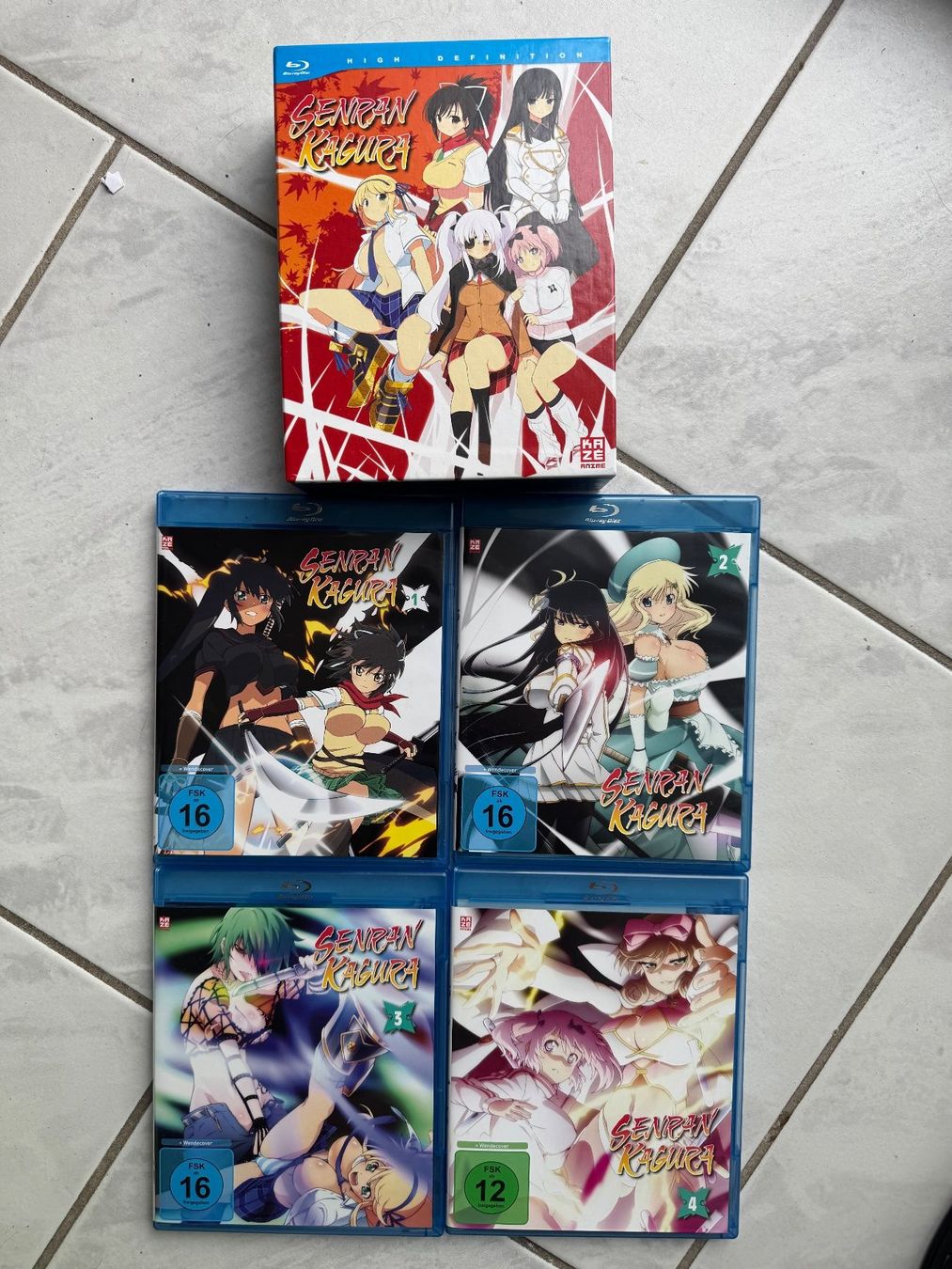 Tutti i DVDs: Senran Kagura Vol. 1-4 – Usato da Wohlen AG venduto da chippy02