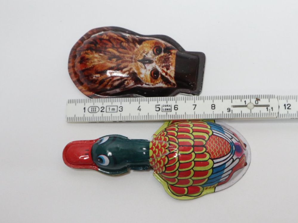 Giocattoli: 2x Blech Knackfrosch Eule Ente Klicker – Nuovo (secondo la descrizione) da Eschenbach SG venduto da Astalavista 2