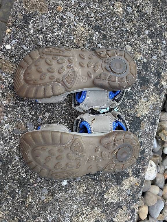 Schuhe für Jungen: Sandalen Grösse 30 – Gebraucht aus Rieden AG von Lombego 2