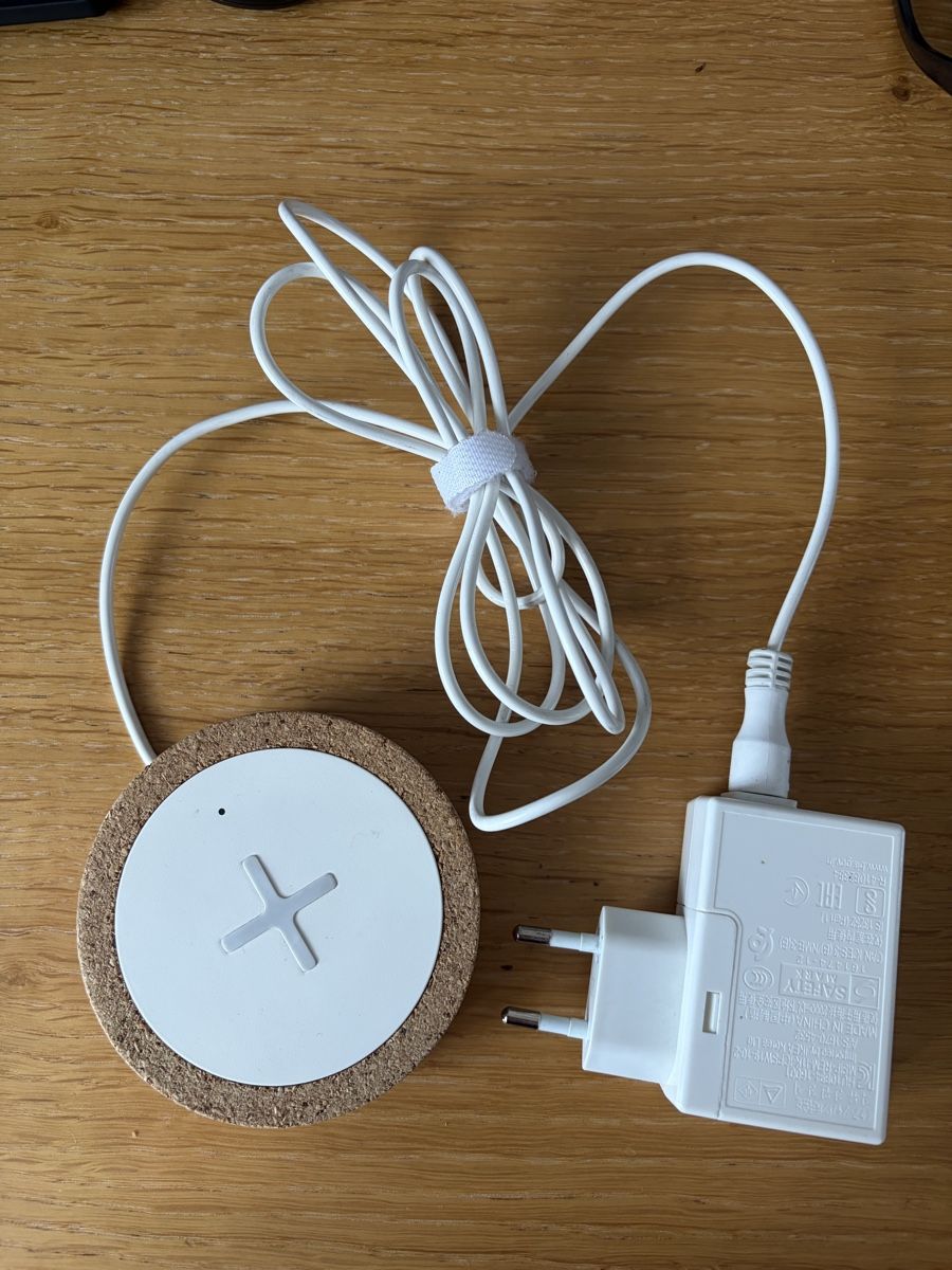 Ikea Chargements: IKEA wireless charger – D'occasion à Zürich par Abu95