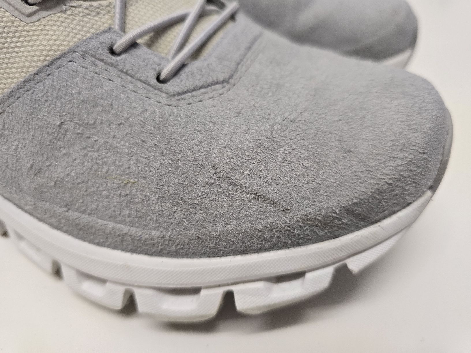 On Chaussures femmes: Damen Cloud Hi Gr.41 – D'occasion à St. Gallen par CAPYCORP 3