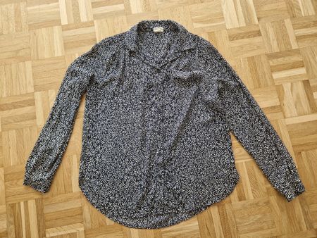 H&M Bluse, Gr. 36, Dunkelblau mit Blätter Muster