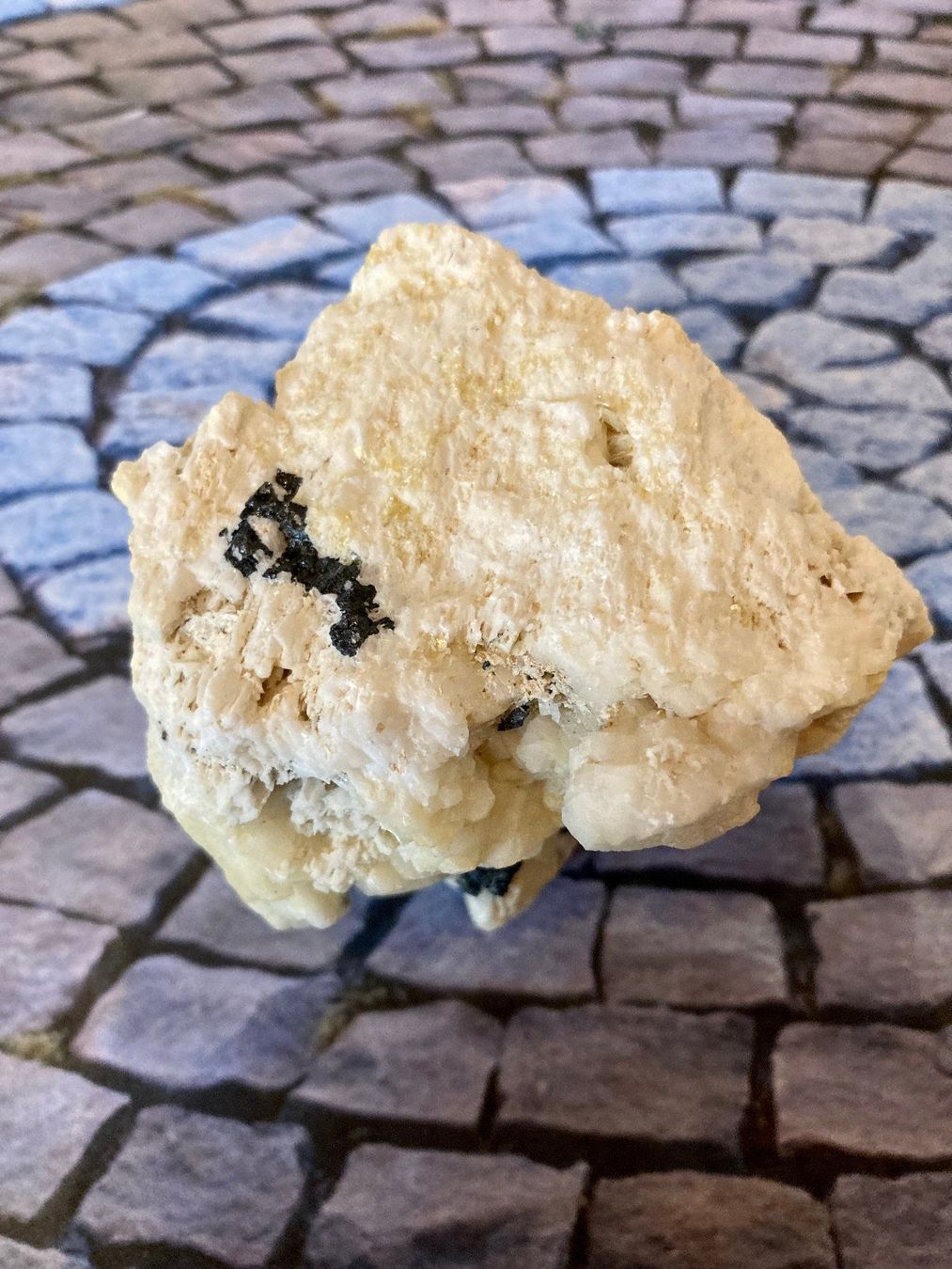 Minerali & Pietre curative: Turmalin, Albit roh – Nuovo (secondo la descrizione) da Biberist venduto da Steine 1