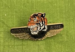 Patrouille Swiss Pin Gold
