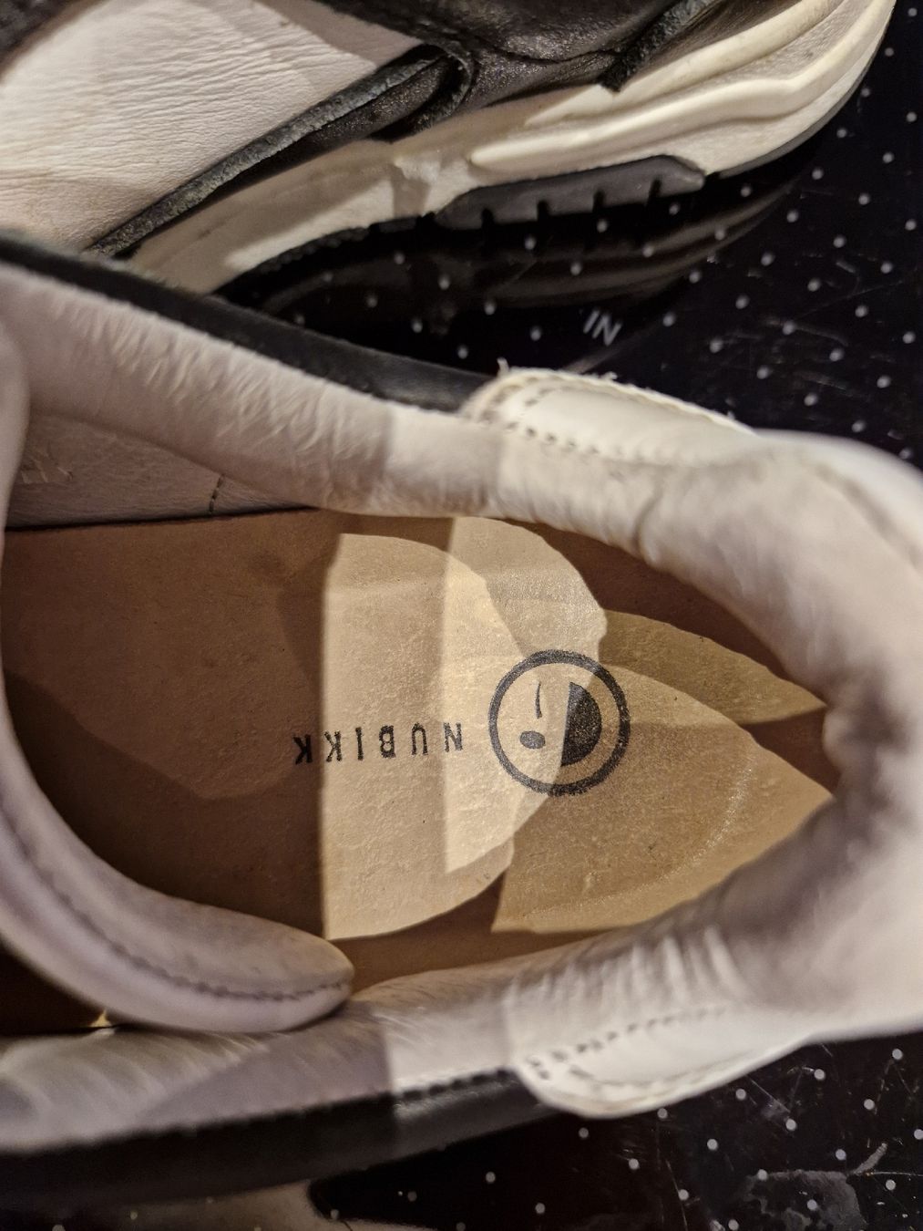 Scarpe da uomo: Nubik Sneakers 30 - 100% Leder – Usato da Zug venduto da Bibibo 2