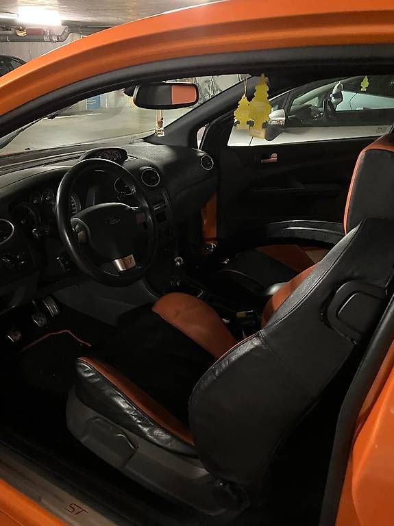 Ford Automobili: Ford Focus ST – Difettoso da Bubendorf venduto da ret_cj5n 4