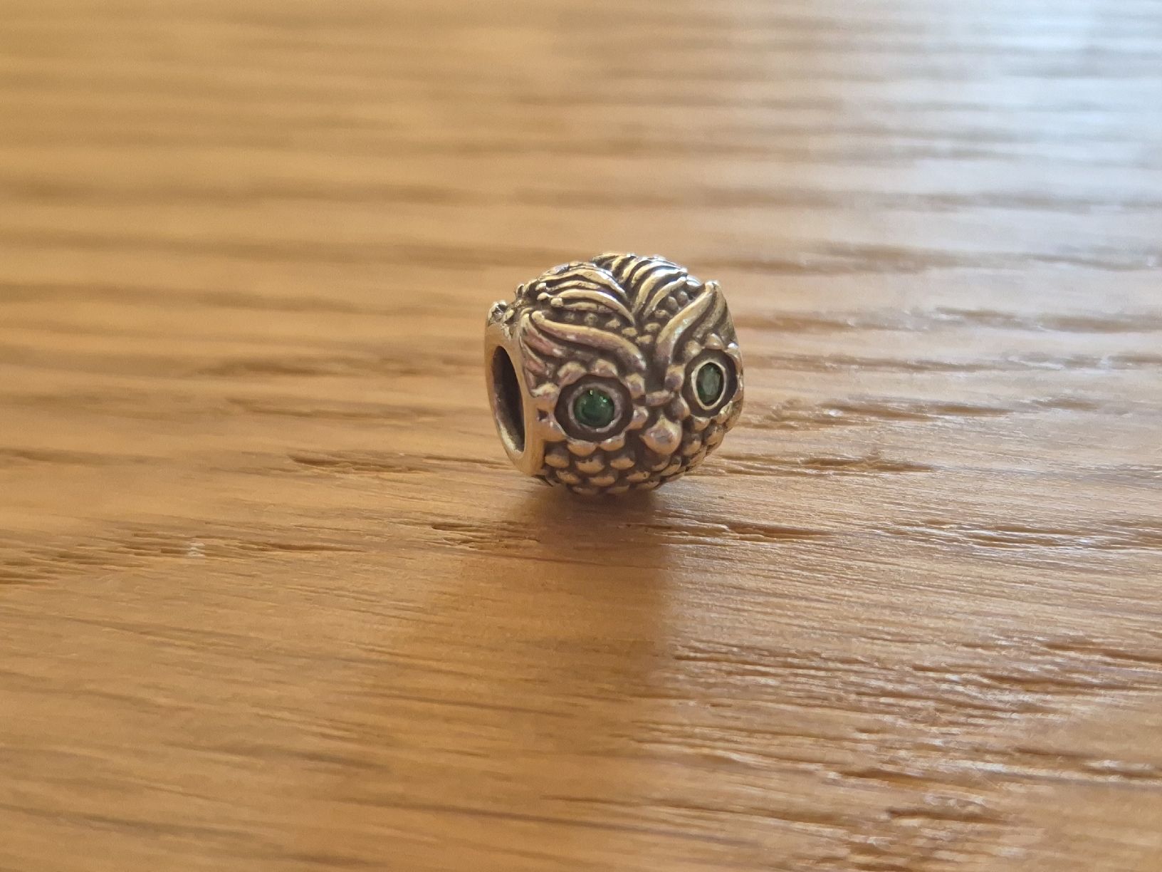 Pandora Ciondoli: Pandora Eulencharm mit gruenen Steinen,  Silber 925 – Usato da Zuzgen venduto da SaBee91 2