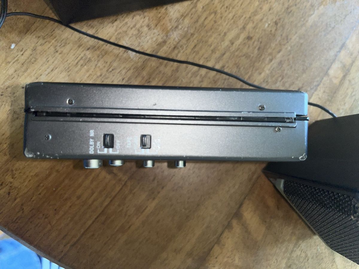 Sony Tragbarer Mediaplayer: Sony Walkman DD-11 defekt – Defekt aus Niederurnen von gebrauchtbrauchbar 2