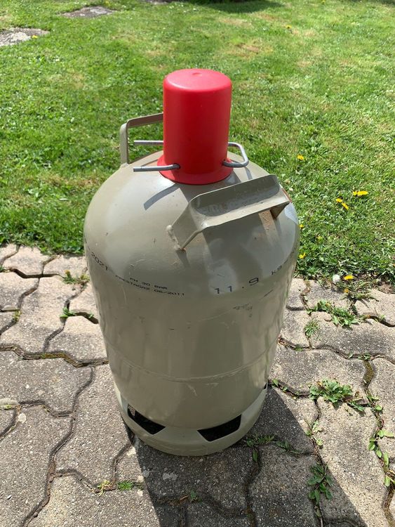 Gasflasche (leer) für Bastler zu verschenken GRATIS Kaufen auf Ricardo