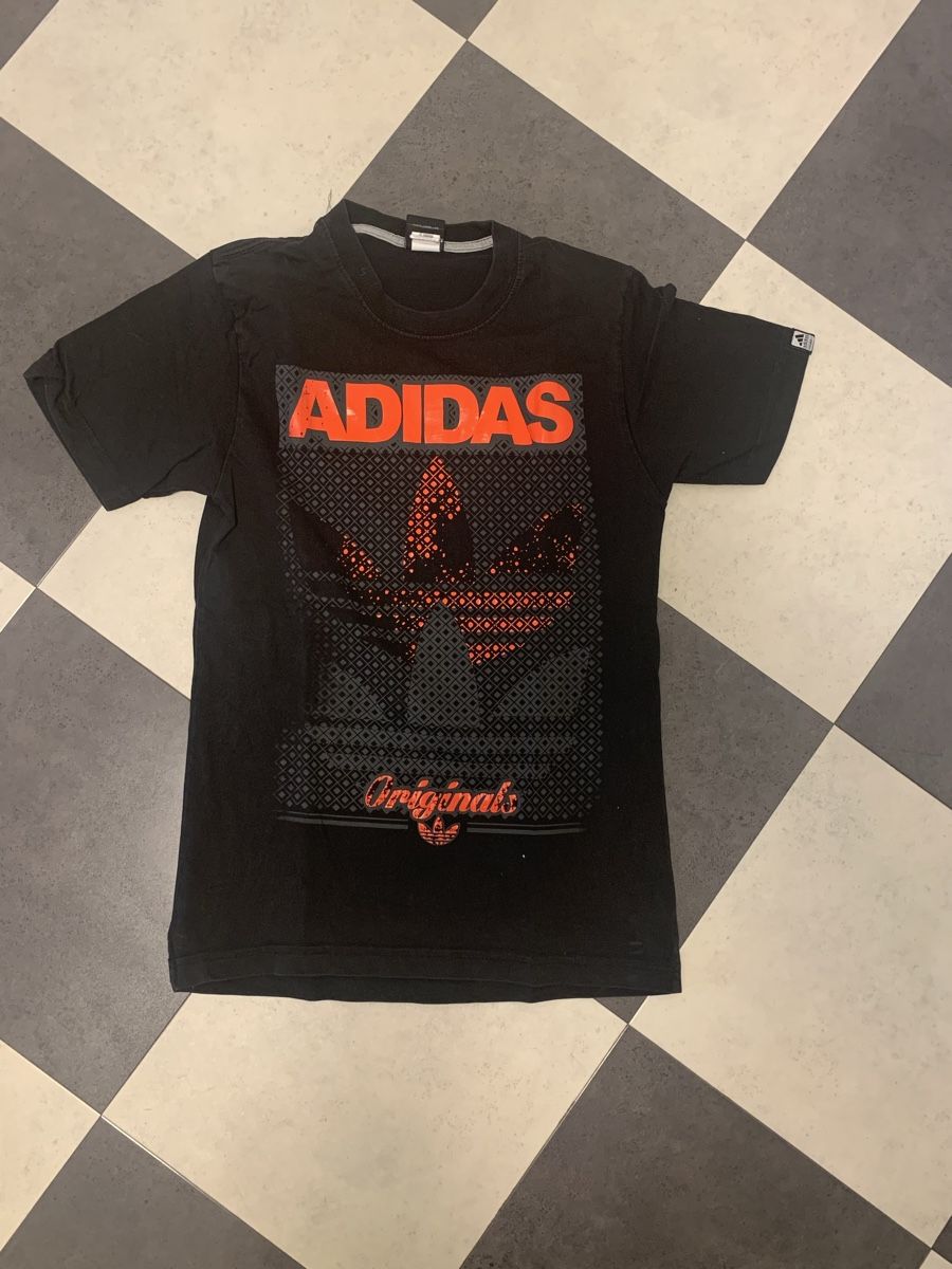 T-shirt: Adidas Shirt – Usato da Luzern venduto da Boudin03