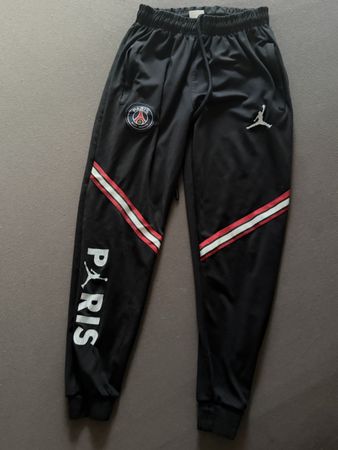 Pantalon PSG Jordan noir taille 134/140 occasion