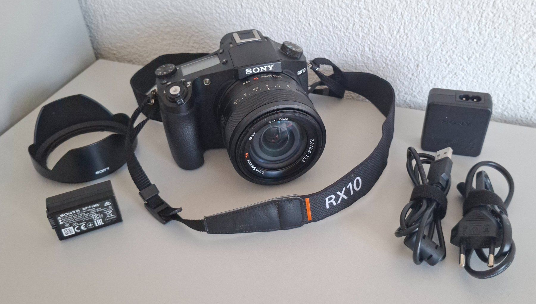 Sony Fotocamera: SONY RX10 Mark I – Usato da Oftringen venduto da Fliby 1
