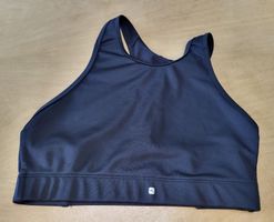 Brassière de sport noir, taille M - État impeccable!