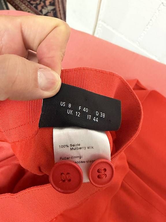 Pantaloni: AKRISHOSE  – Usato da Schindellegi venduto da Poshanna 3