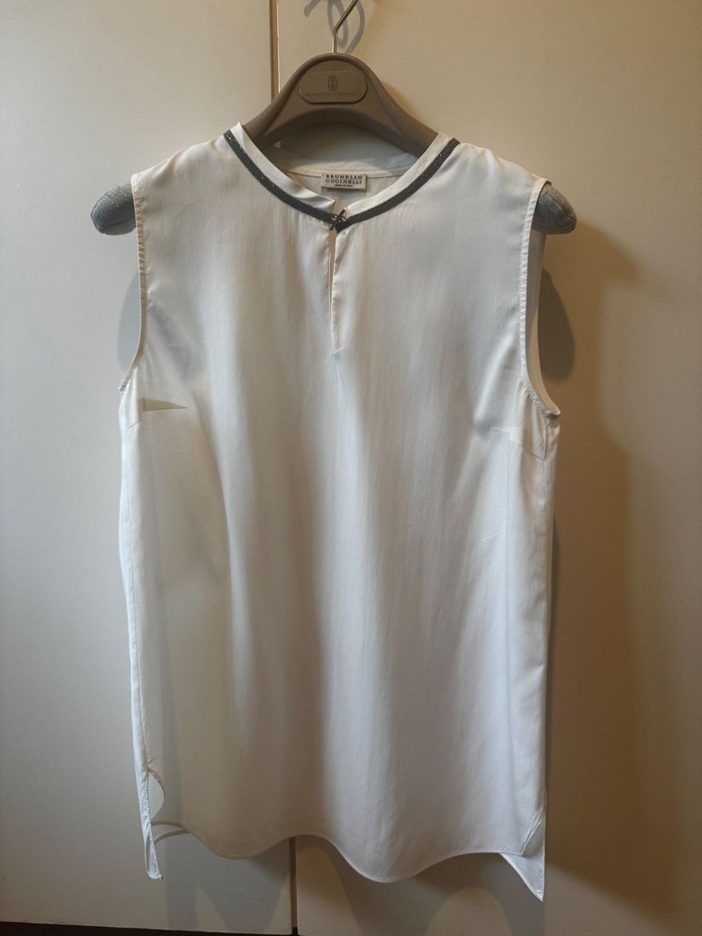 Brunello Cucinelli Top: Brunello Cuccinelli Seidentop – Usato da Baar venduto da Arina2 1