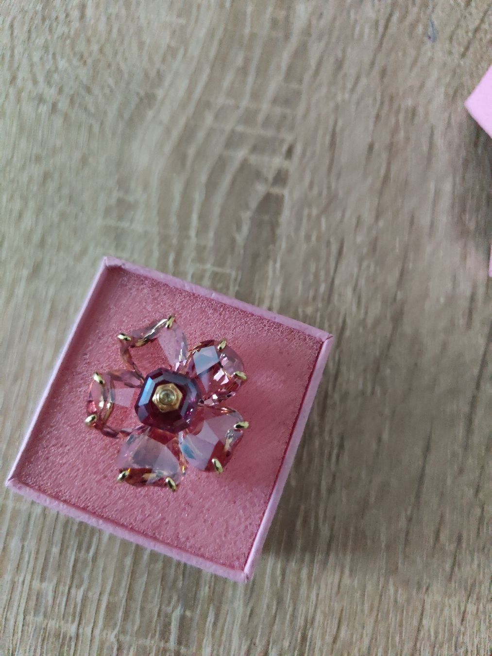 Swarovski Anelli: bague Swarovski idyllia fleur – Usato da Villeneuve VD venduto da virginie141 6