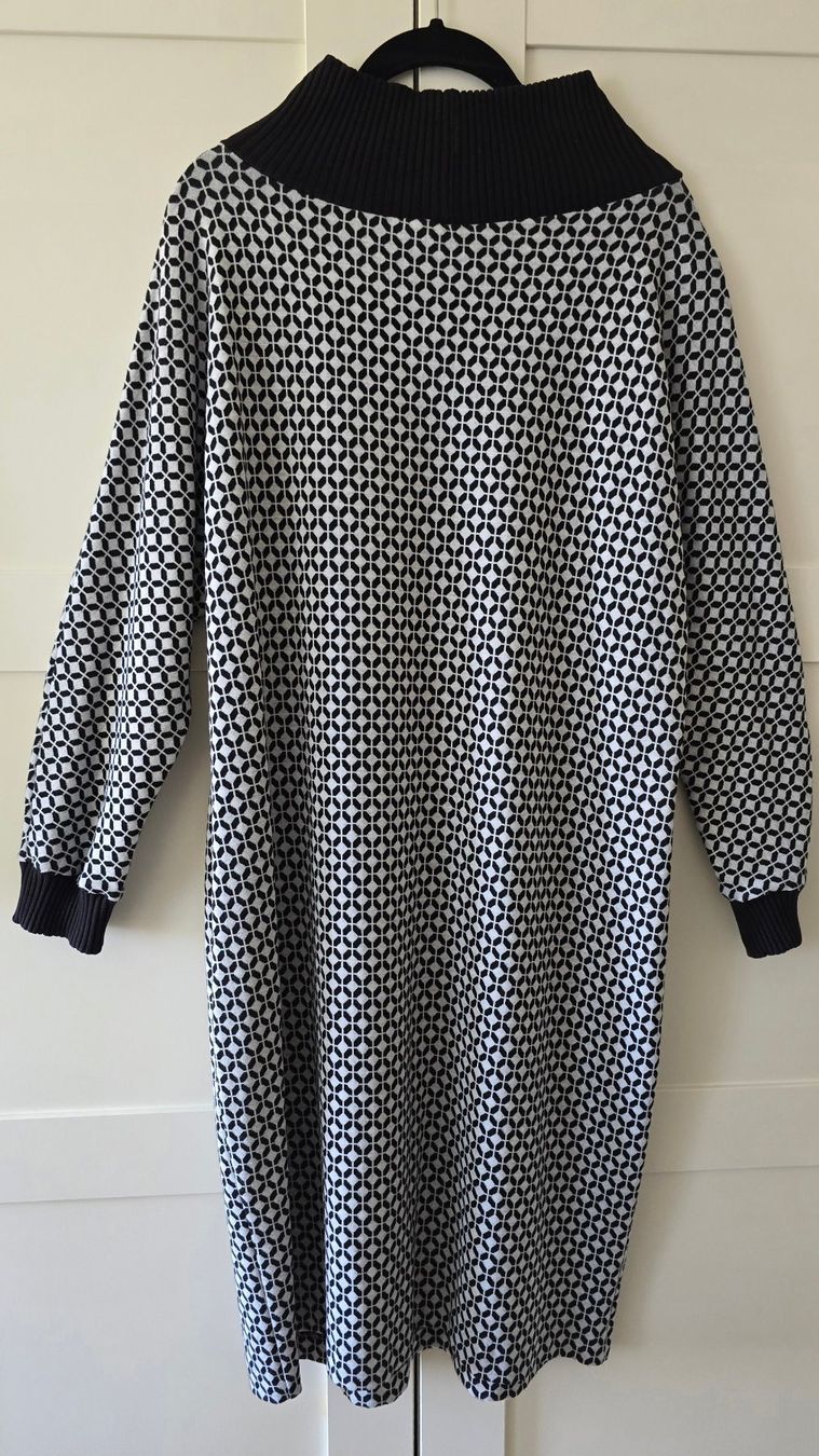 Kleider: Jerseykleid – Gebraucht aus Zell LU von div_w55n 1