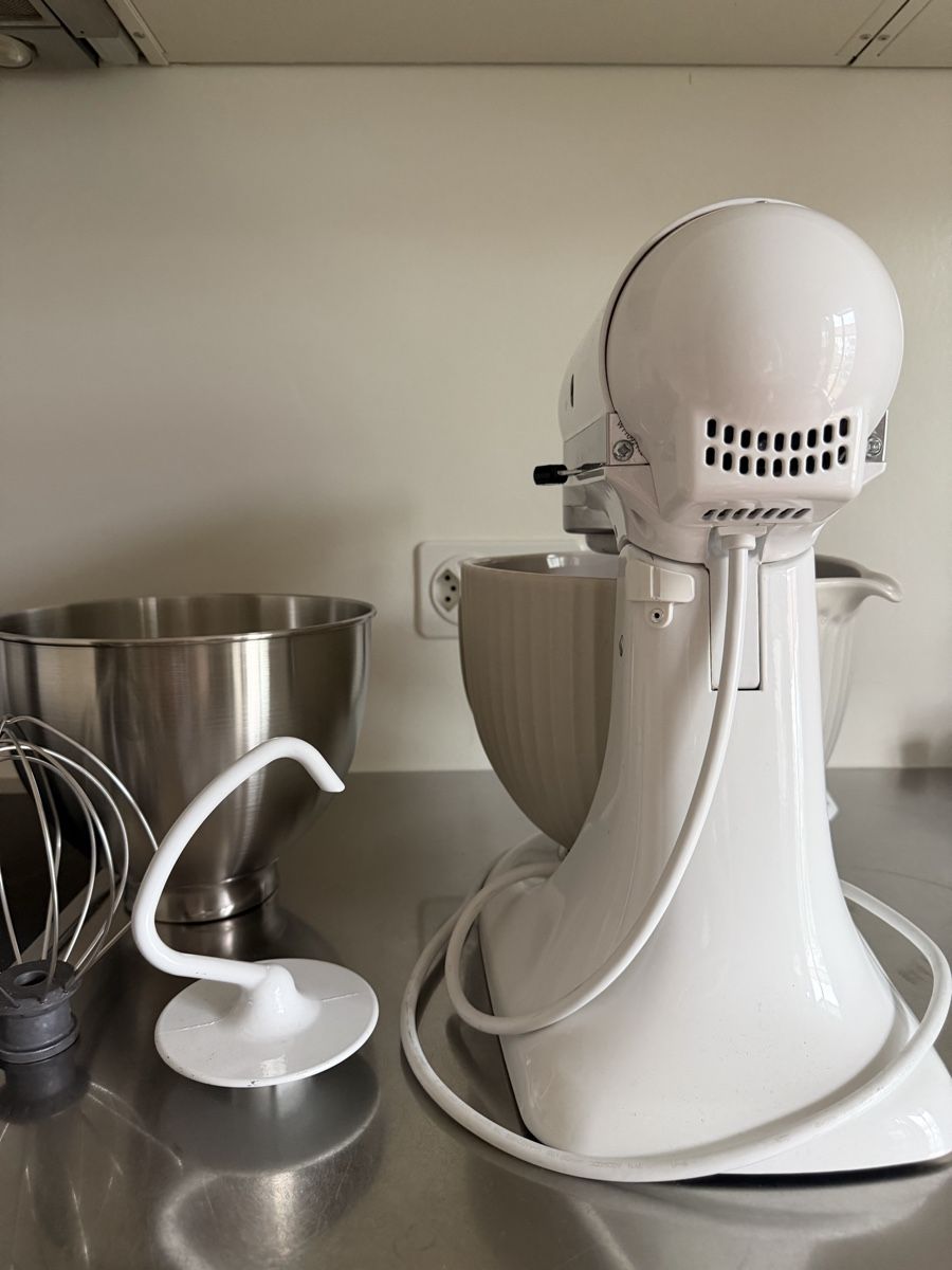Kitchenaid Elettrodomestici da cucina: KitchenAid Küchenmaschine weiss mit Zubehör – Nuovo (secondo la descrizione) da Zürich venduto da san_7lmz 5