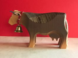 Kuh Holz geschnitzt Braunvieh Dekoration Sammlung Spiel