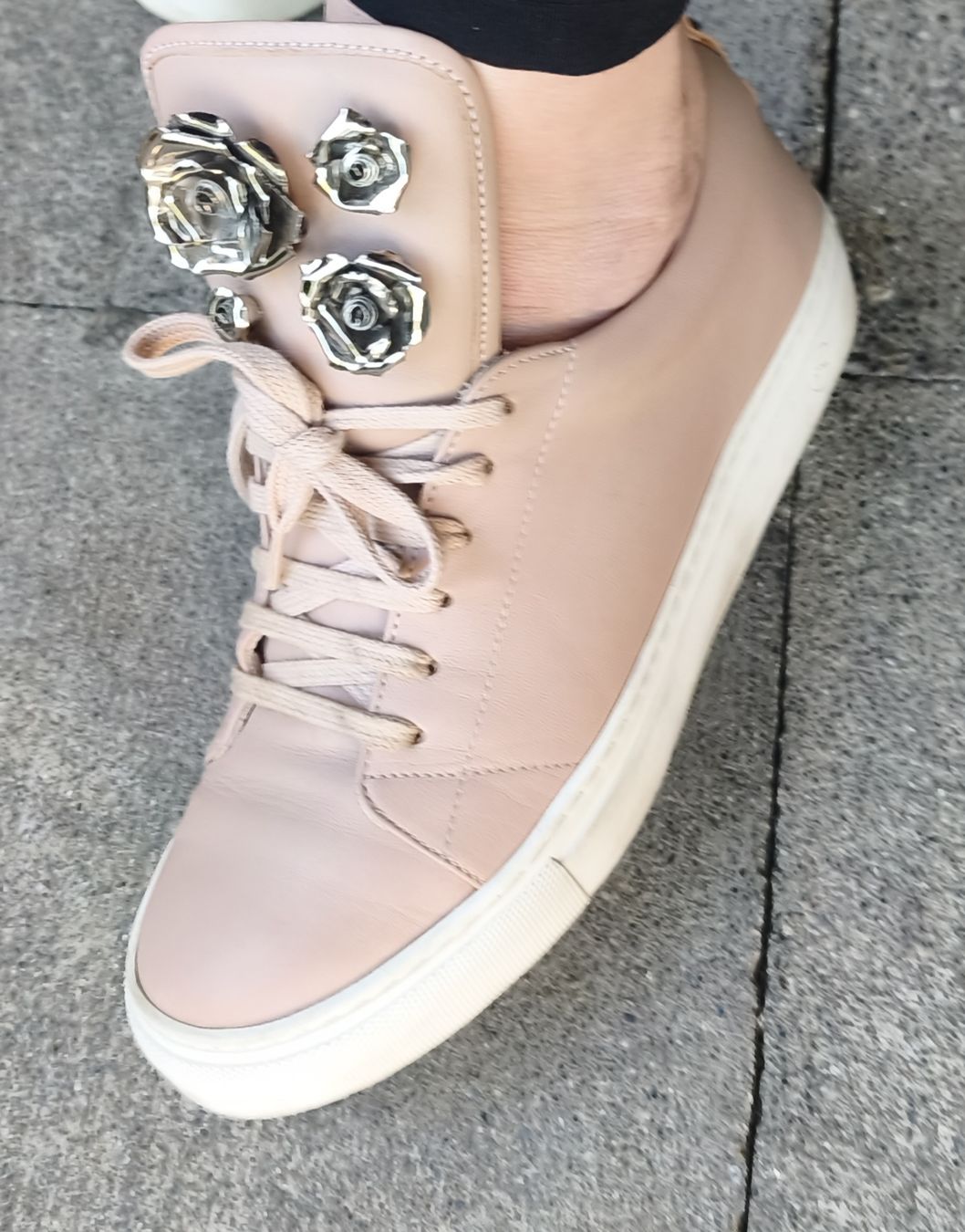 Scarpe da donna: Josefinas Sneakers Leder, Neu Preis 560 Euro – Usato da Tagelswangen venduto da son_z88g
