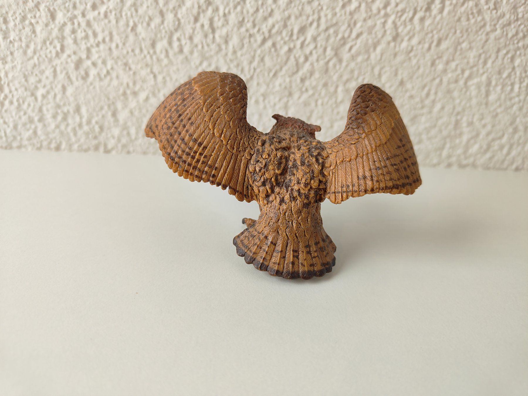 Schleich Statuette: Schleich Uhu landend Vogel Waldtiere Eule Zoo – Usato da Thalwil venduto da FigurenFreunde 1