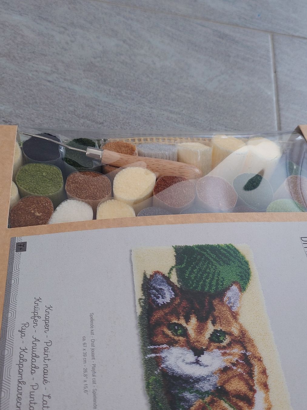 Kit bricolage: Knüpfteppichset: Spielende Katze – Nuovo (secondo la descrizione) da Rüti ZH venduto da Flowerfield 2