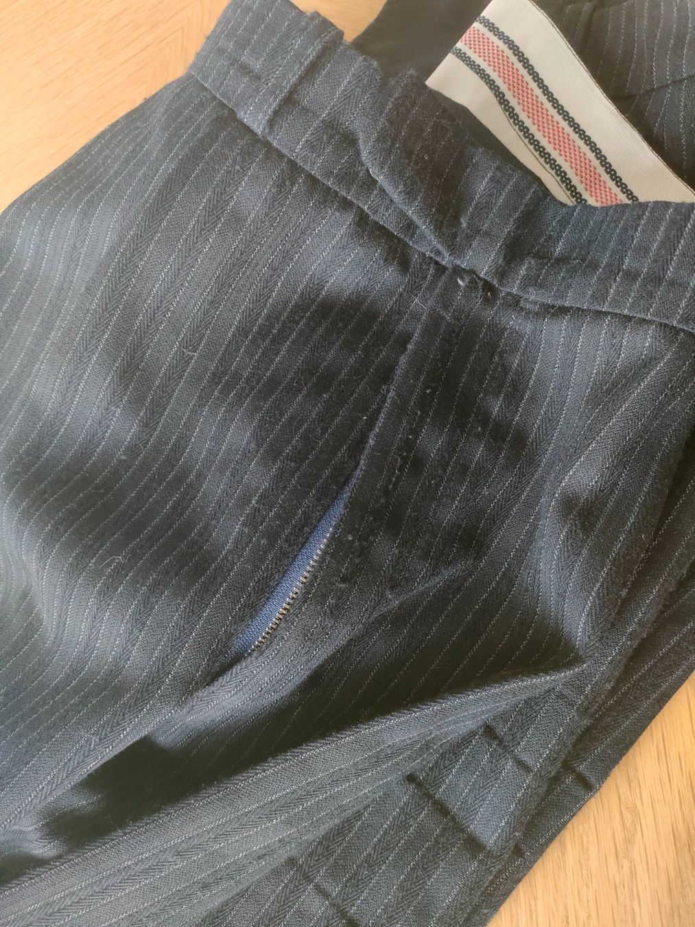 Pantaloni: Herren Hose elegant Massgeschneidert – Usato da Brugg AG venduto da Mashaba 1