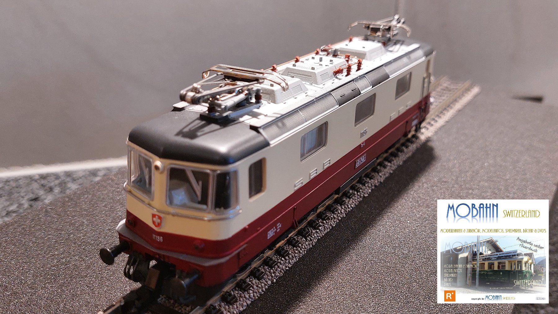 Fleischmann Modellini di ferrovie: Fleischmann 4341 - Re 4/4'' 11156 TEE der SBB CFF FFS – Nuovo e nell'imballaggio originale da Rotkreuz venduto da MOBAHN-1zu87 3