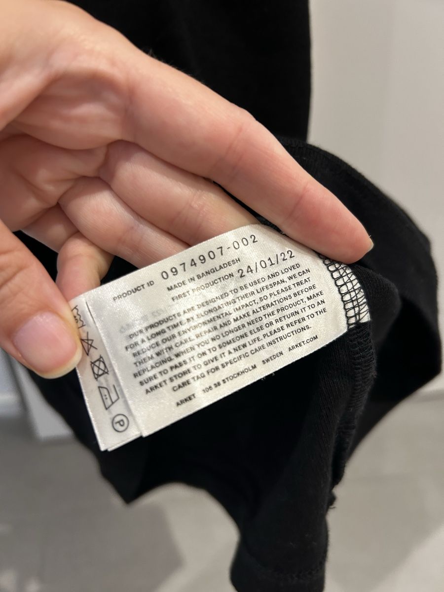 Arket Top: ARKET Tanktop XS schwarz  – Nuovo (secondo la descrizione) da Zürich venduto da cos_b629 3