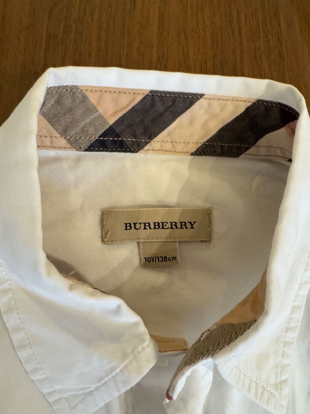 Burberry Camicie, T-shirt & Polo: Burberry chemise T 10 ans – Usato da Conches venduto da chn_hgl6 4