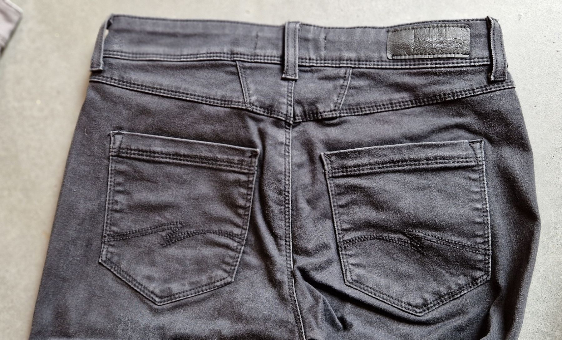 Esprit Pantaloni: Jeans-Set: Esprit & Street One, Gr. 34 – Usato da Gasel venduto da sale65 9