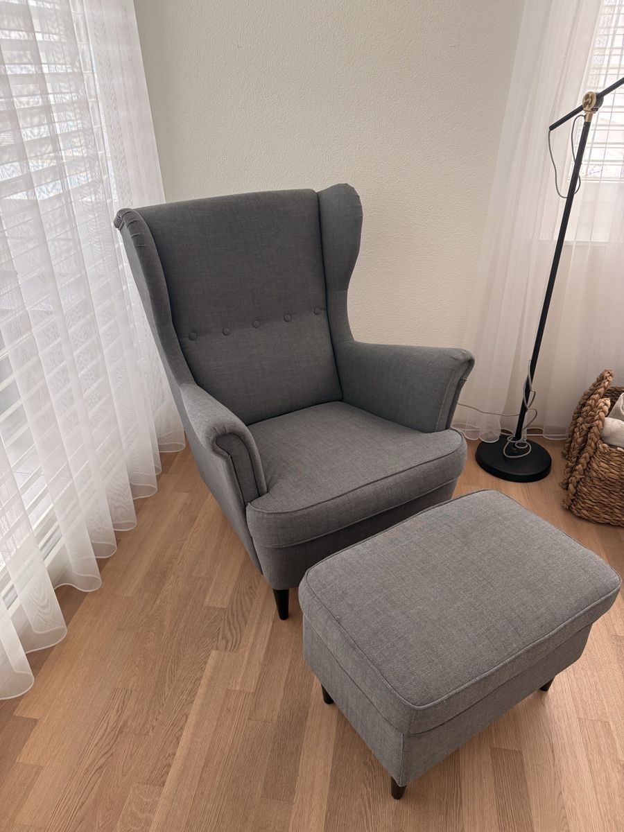 Ikea Fauteuils: Sessel mit Hocker grau IKEA STRANDMON – D'occasion à Adliswil par pat_j9h2 1