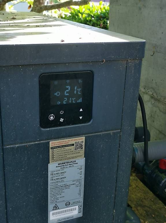 Radiatori: Poolheizung, Wärmepumpe – Usato da Gossau SG venduto da mar_rhk2