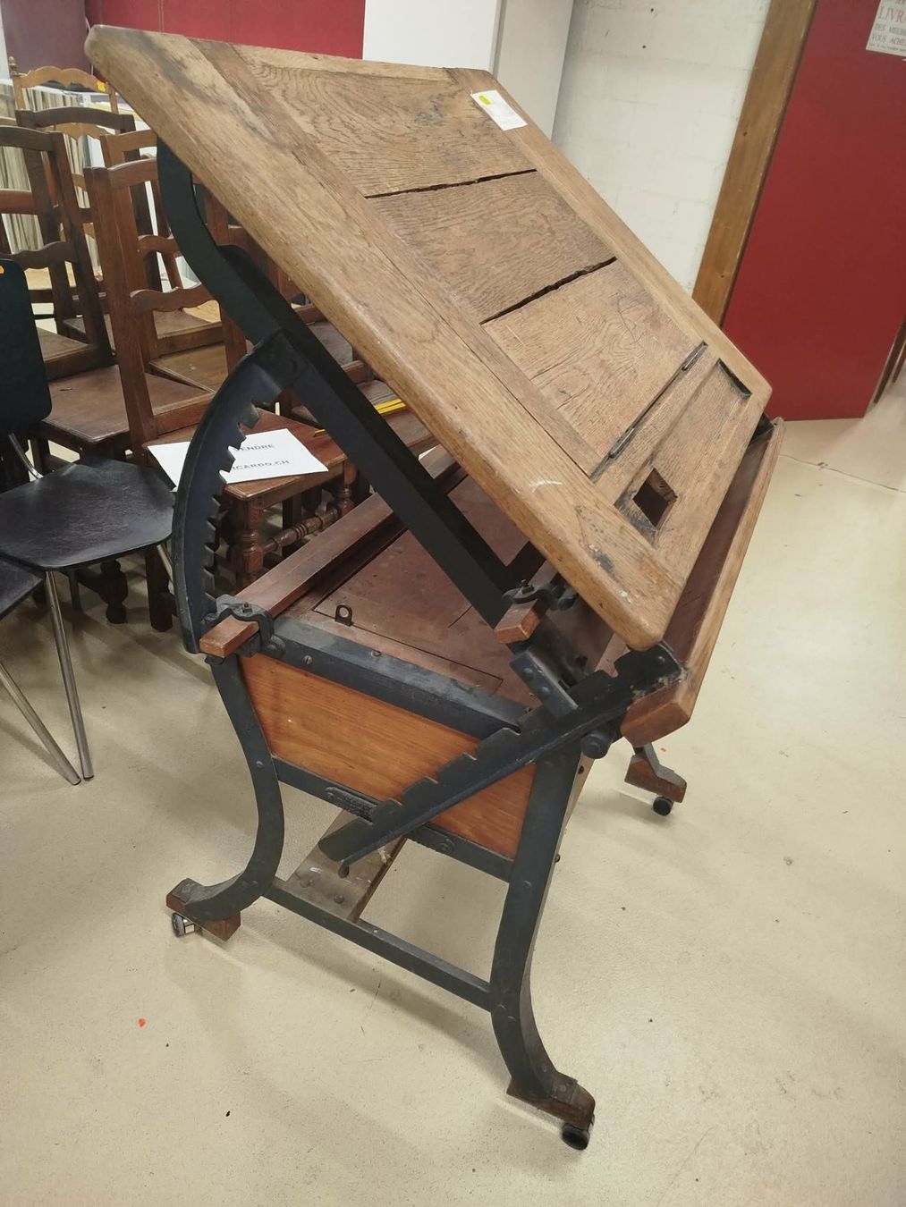 Tavoli: Ancienne table d'architecte – Usato da La Chaux-de-Fonds venduto da Emmaus2300CDF 1