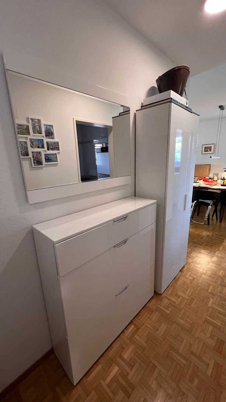 Livique Armadi: Schuhschrank mit Spiegel – Usato da Bülach venduto da elm_2myc 1