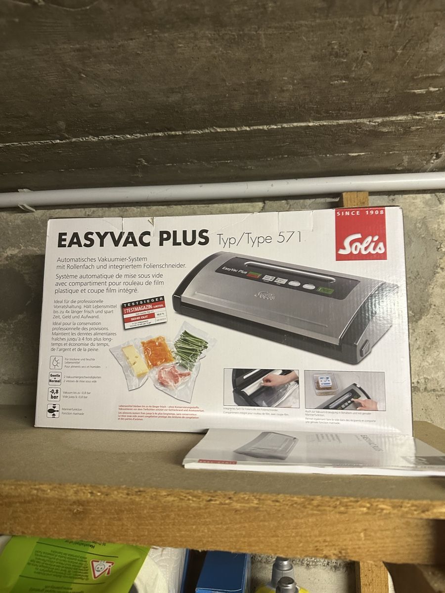 Solis Appareils de cuisine: Solis EasyVac PLUS Typ 571 Vakuumierer mit Rollenfach – Neuf (Voir description) à Pfäffikon ZH par thf_rqs2 1