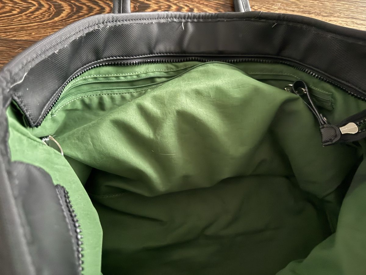 Lacoste Borse da donna: Schwarze Lacoste Shoppertasche - gebraucht – Usato da Sempach venduto da GFASHION 5