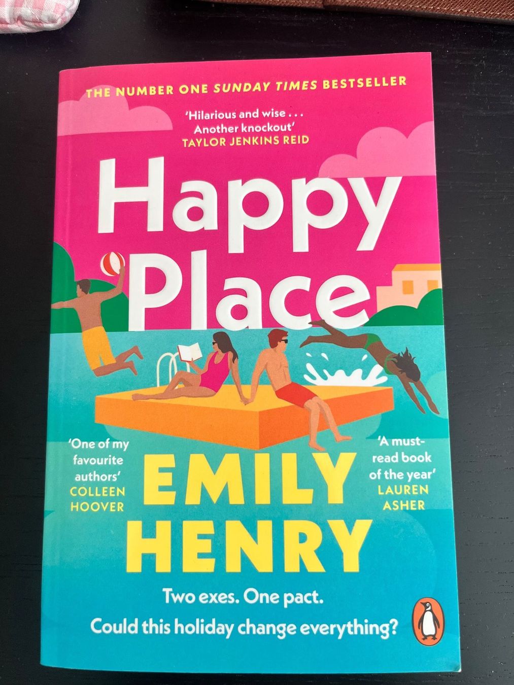 Libri: Happy Place von Emily Henry – Usato da Kloten venduto da Deborah25