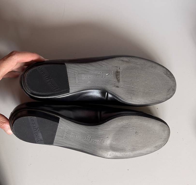 Scarpe da donna: Schwarze Leder-Ballerinas in 40 – Usato da Zumikon venduto da Fahrgaestin 2
