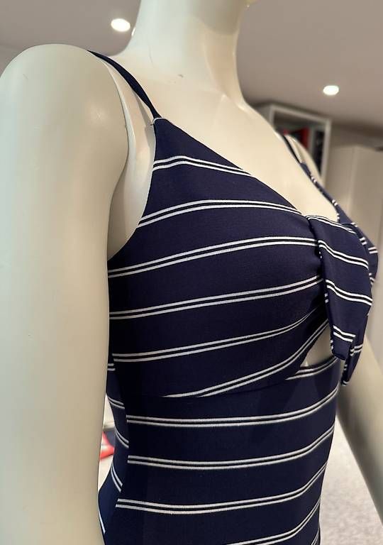 Costumi da bagno & Bikini: Costume de bain chic 36 – Nuovo (secondo la descrizione) da Genève venduto da flocon06 1