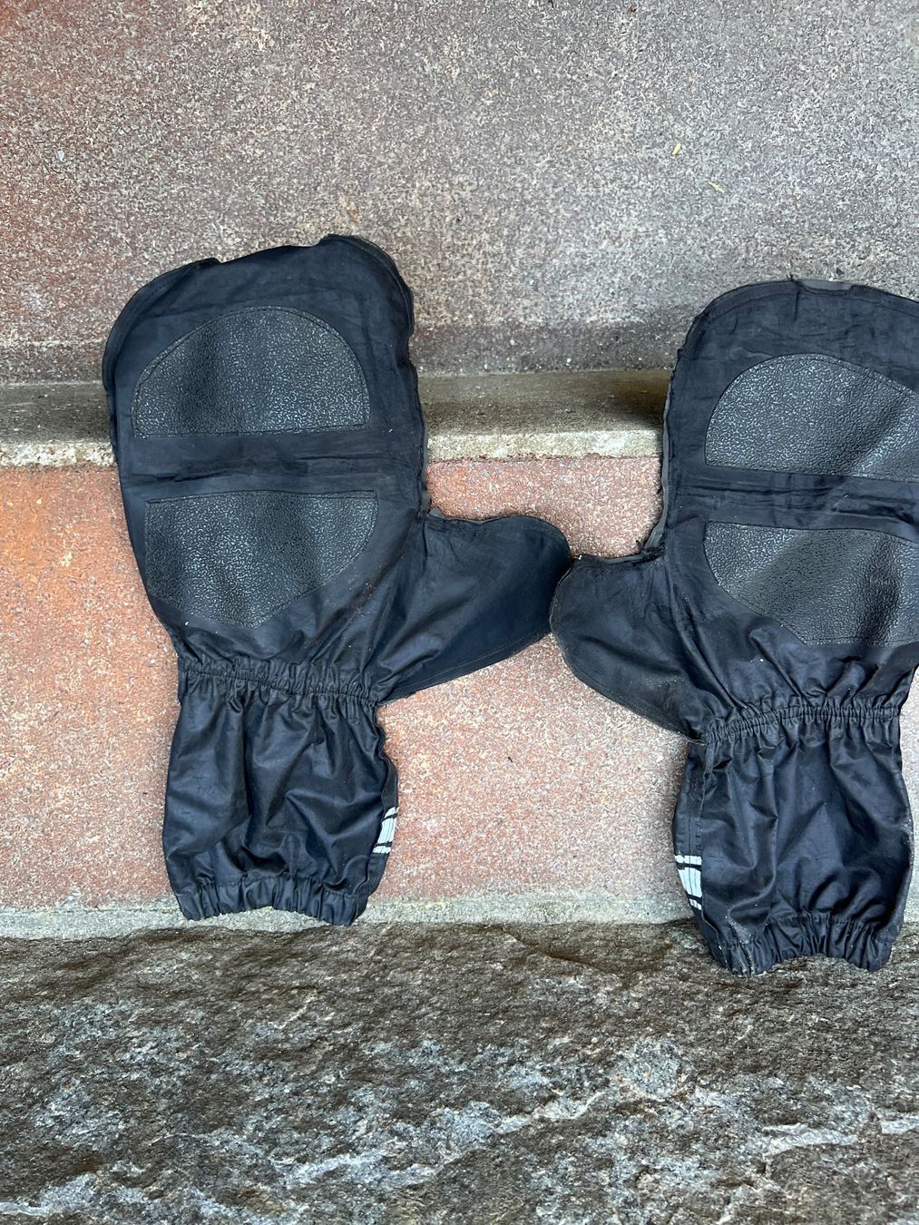 Guanti & manicotti: Sur gants de pluie taille unique – Usato da Sierre venduto da side8625