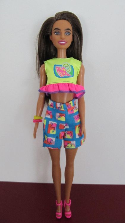 BelleFlair 3-teiliges Puppen-Outfit: Hahnentritt-Cape, Mütze & Kragen Für 15/17 Cm Puppen