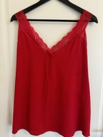 Haut rouge 