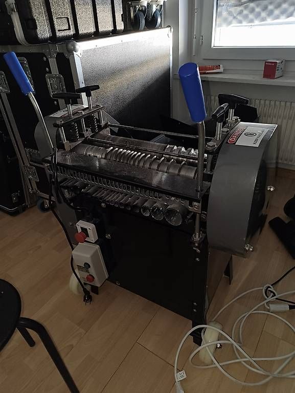 Tutte le macchine: Kabelschlitzmaschine – Usato da Arth venduto da zUvermieten 3