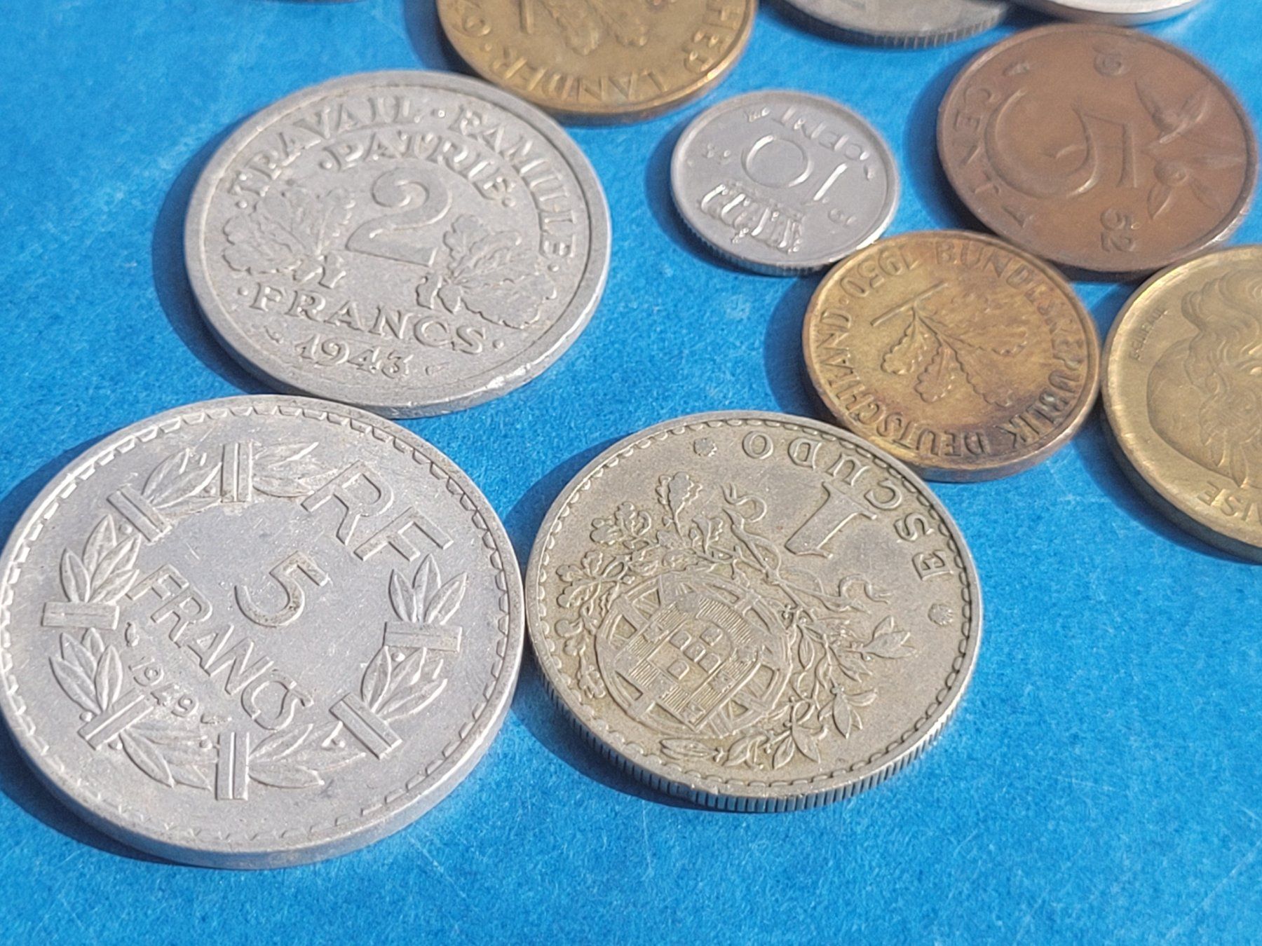 Tutti le monete: Lot Antike Münzen – Usato da Kriens venduto da KTP 3