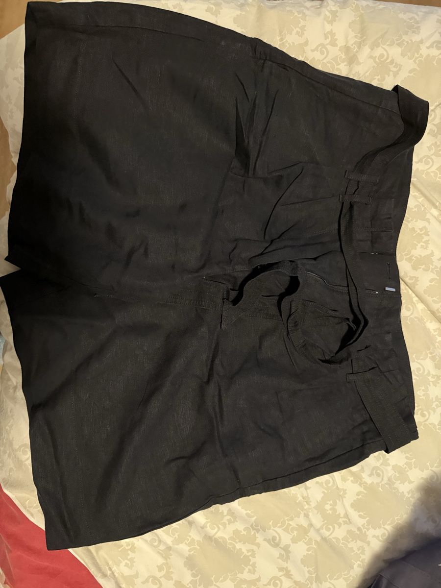 Hosen: Kurze Hosen – Neu und originalverpackt aus Glis von slavkomajic