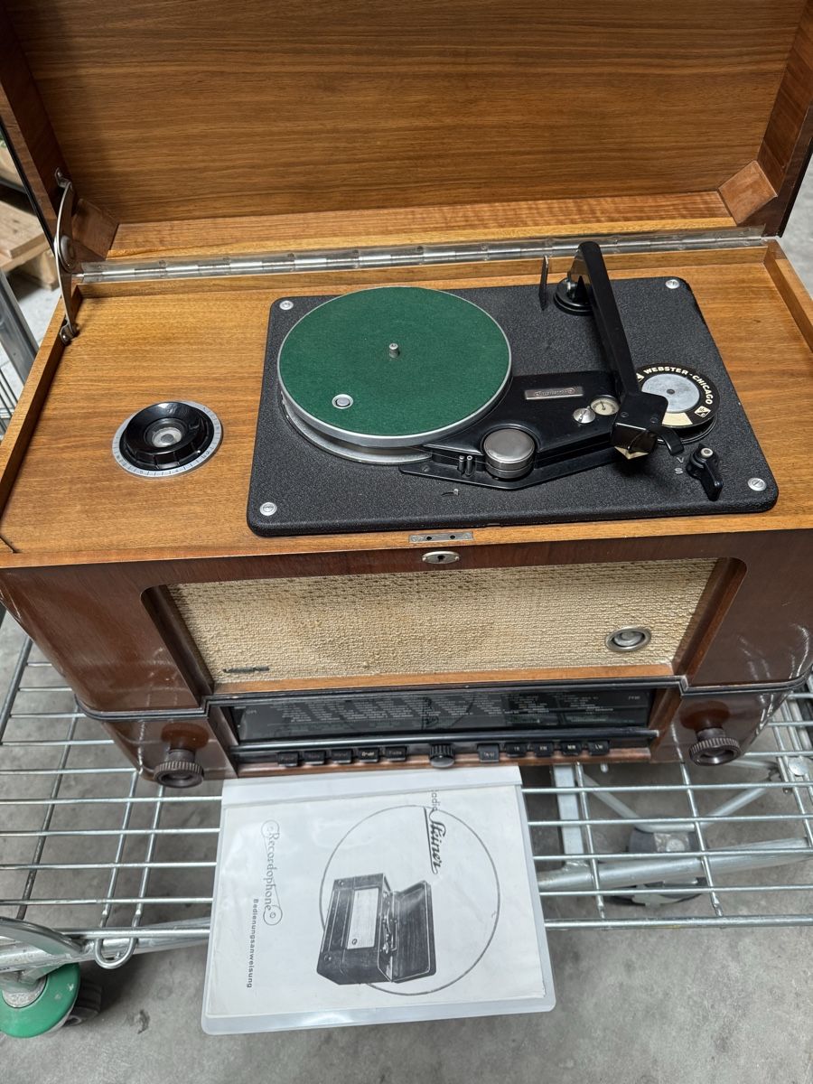 Tourne-disques: Vintage-Plattenspieler – Défectueux à Horriwil par Carrera68 6