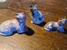 3 wunderschöne Katzen Edelsteine und Speckstein Figuren