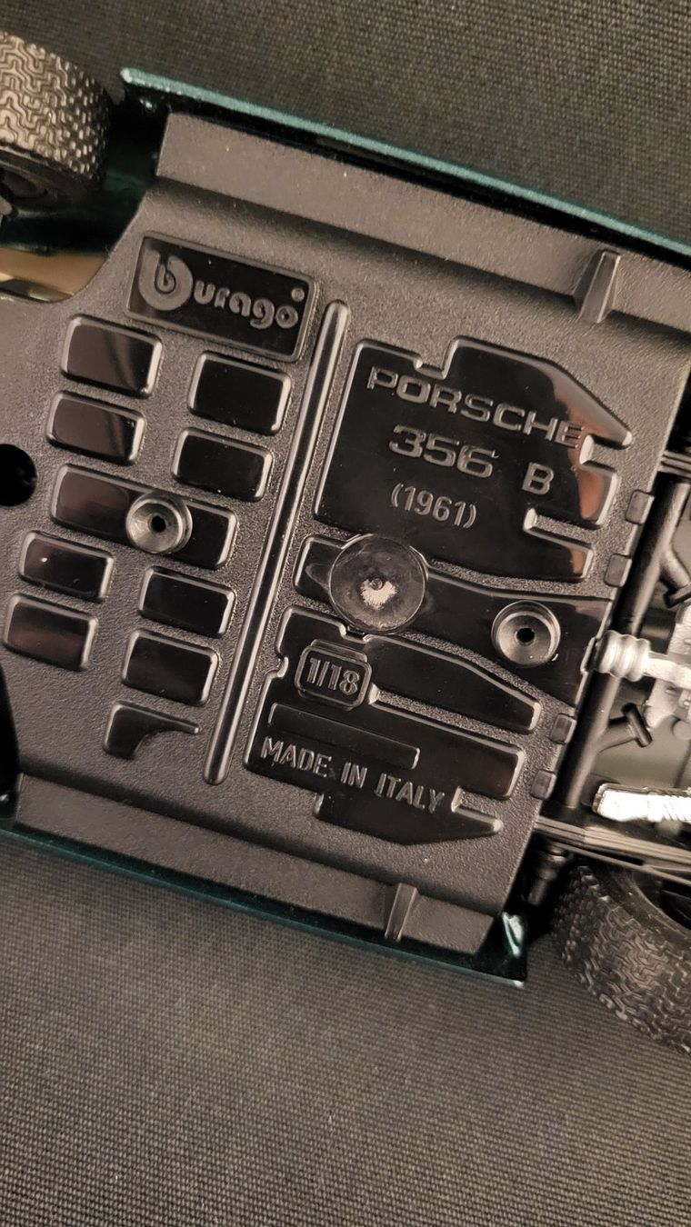 Porsche Modellini d'auto: Modell-Auto Porsche 356B BURAGO – Usato da Basel venduto da spinne02 9
