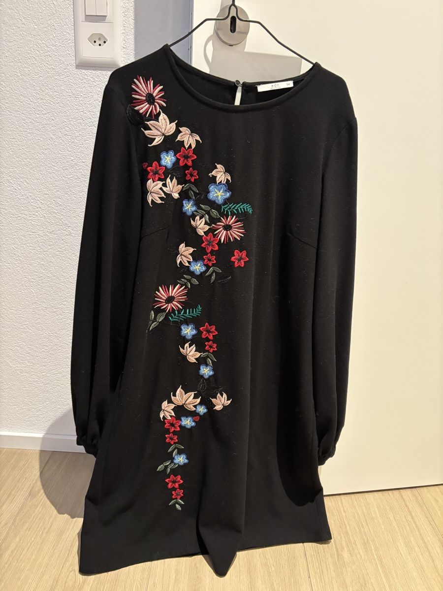 Esprit Kleider: Robe femme noir edc taille 34 – Gebraucht aus Bellmund von Celnog